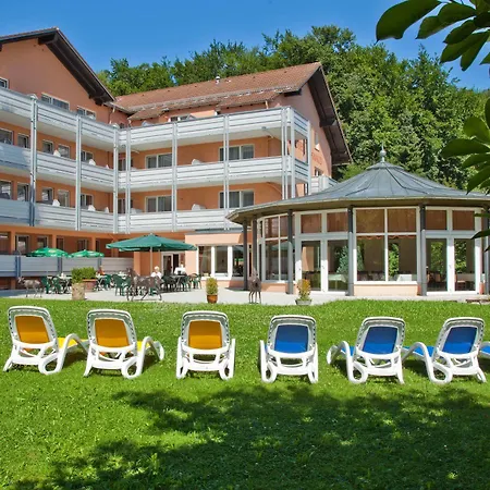 Pti Eichwald Hotel 3*